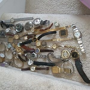 34+ PIECES OF VINTAGE & ANTIQUE WATCHES. WORKING - PARTS ONLY S.2